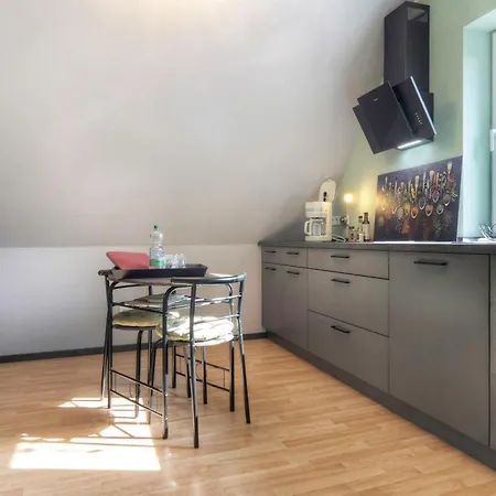Landquartier Apartment *
